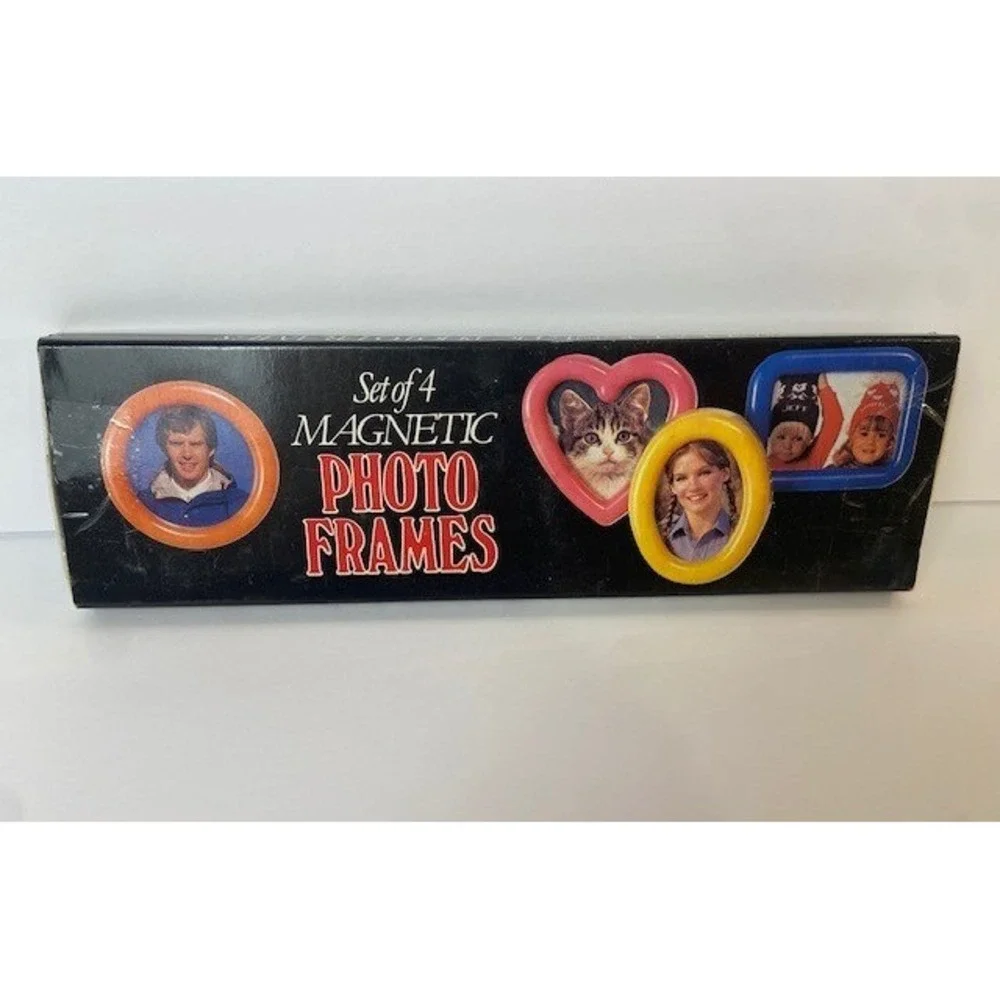 Vintage 1983 WA Stratford Magnetic Photo Frames Set of 4 Heart Oval Retro Decor